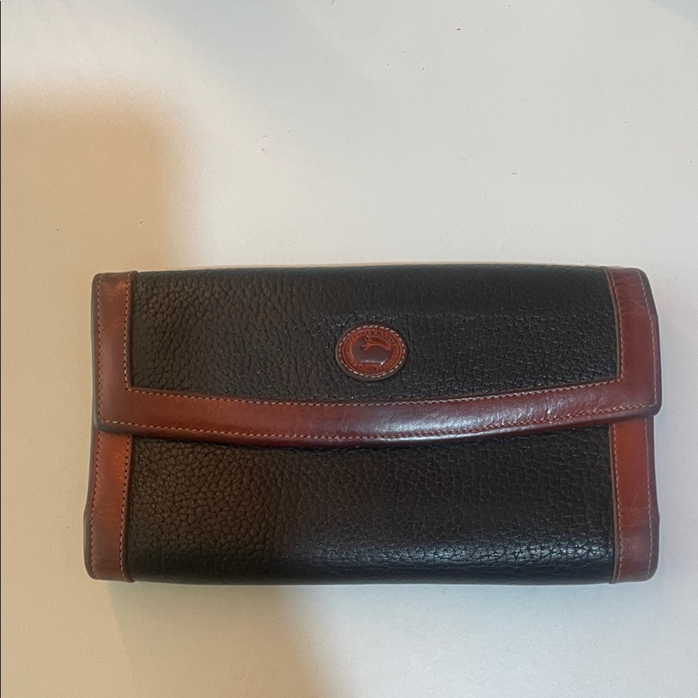 Dooney & Bourke vintage Leather wallet